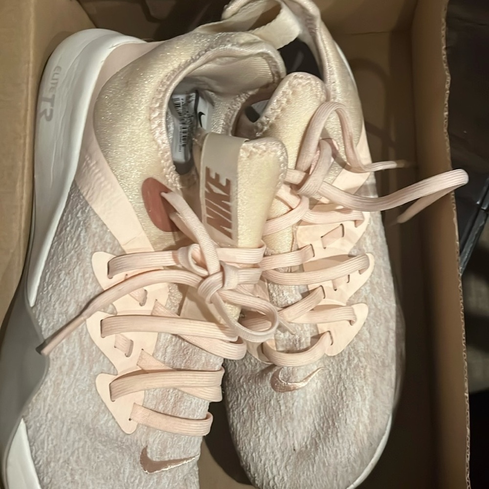Nike Elite